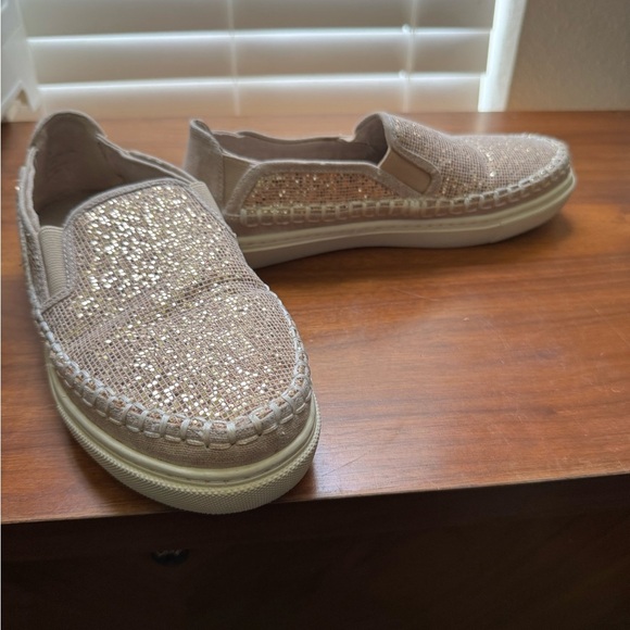 Yellow Box Women's Glitter Loafers women’s sized 6 - Picture 6 of 13